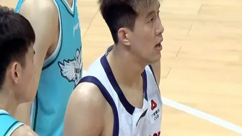 拜仁35岁老将忠诚生涯或终结？今夏或离队，两因素促别离